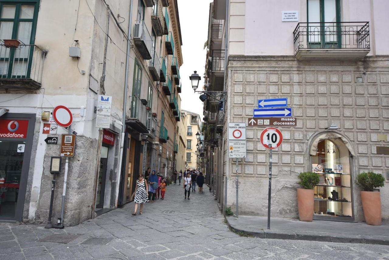 La Dimora Del Barone Bed and Breakfast Salerno Exteriör bild